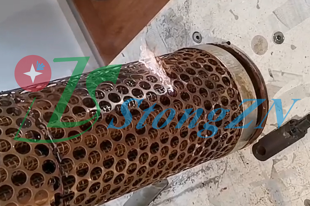 Rust removal of filter screen.jpg